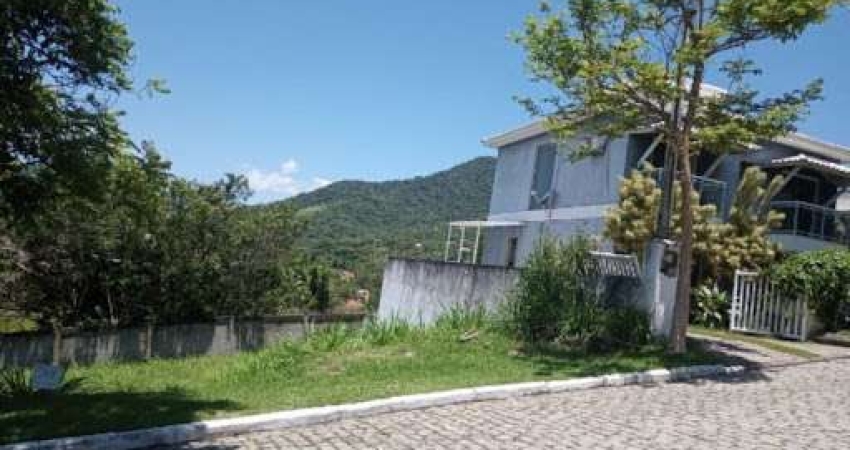 Terreno á venda no condomínio Pedra da Mata no Flamengo em Maricá por R$ 159.990