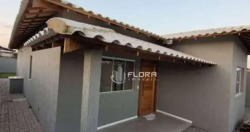 Casa Linear com 3 dormitórios e 1 Suíte à venda, 440 m² por R$ 580.000 - Jardim Atlântico Central (Itaipuaçu) - Maricá/RJ