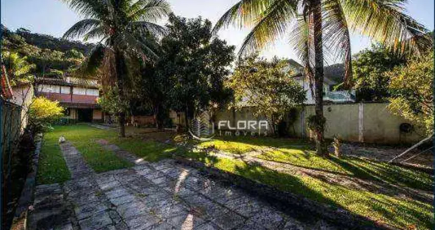 Casa com 3 dormitórios à venda, 167 m² por R$ 950.000,00 - Itaipu - Niterói/RJ