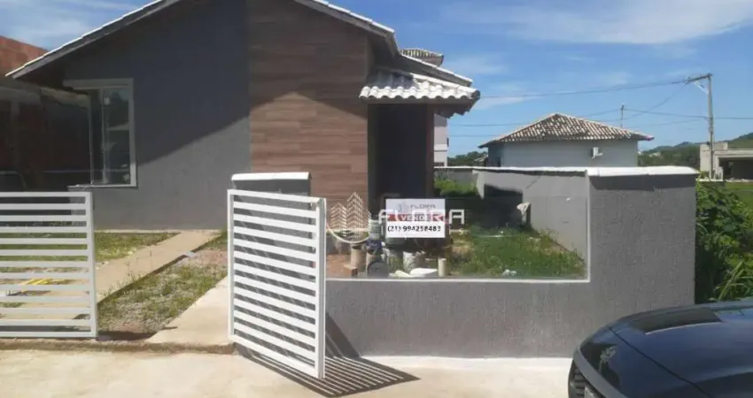 Casa com 2 dormitórios à venda, 67 m² por R$ 390.000,00 - Pindobas - Maricá/RJ