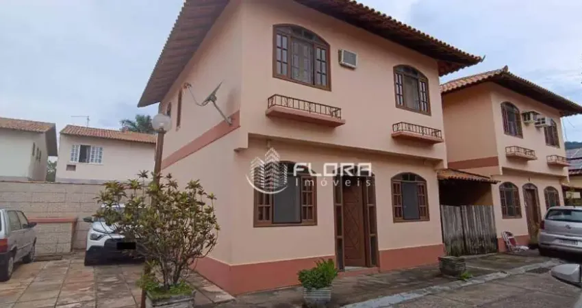 Casa com 3 dormitórios à venda, 106 m² por R$ 470.000,00 - Itaipu - Niterói/RJ