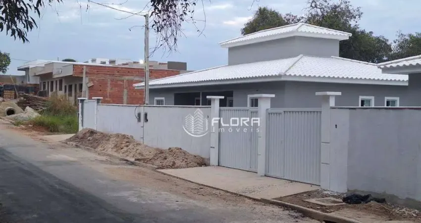 Casa com 2 dormitórios à venda, 68 m² por R$ 340.000,00 - Cajueiros (Itaipuaçu) - Maricá/RJ