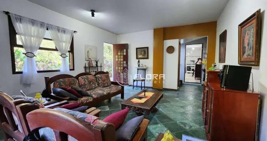 Casa com 5 dormitórios à venda, 320 m² por R$ 850.000,00 - Serra Grande - Niterói/RJ