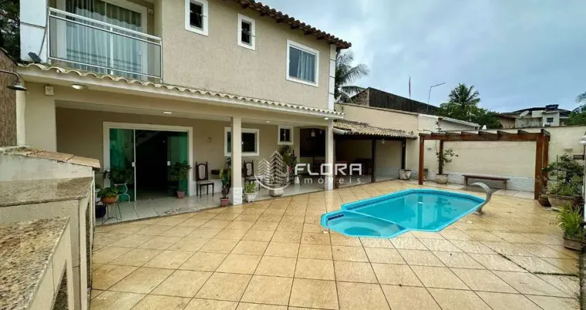 Casa com 3 dormitórios à venda, 300m da praça do Barroco, R$ 570.000 - Barroco (Itaipuaçu) - Maricá/RJ