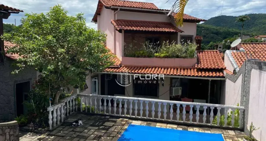 Casa com 4 dormitórios à venda, 250 m² por R$ 890.000,00 - Vila Progresso - Niterói/RJ