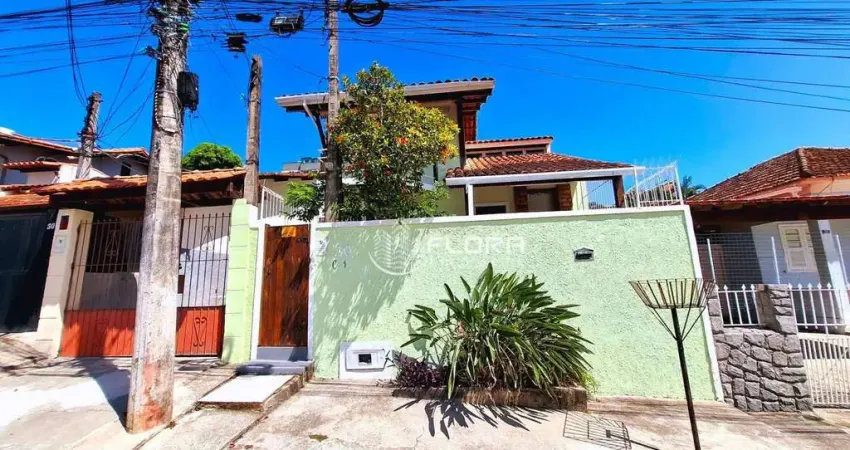 Casa com 3 dormitórios à venda, 160 m² por R$ 690.000,00 - Badu - Niterói/RJ