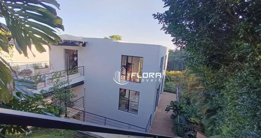 Casa com 3 dormitórios à venda, 300 m² por R$ 1.500.000,00 - Itaipu - Niterói/RJ