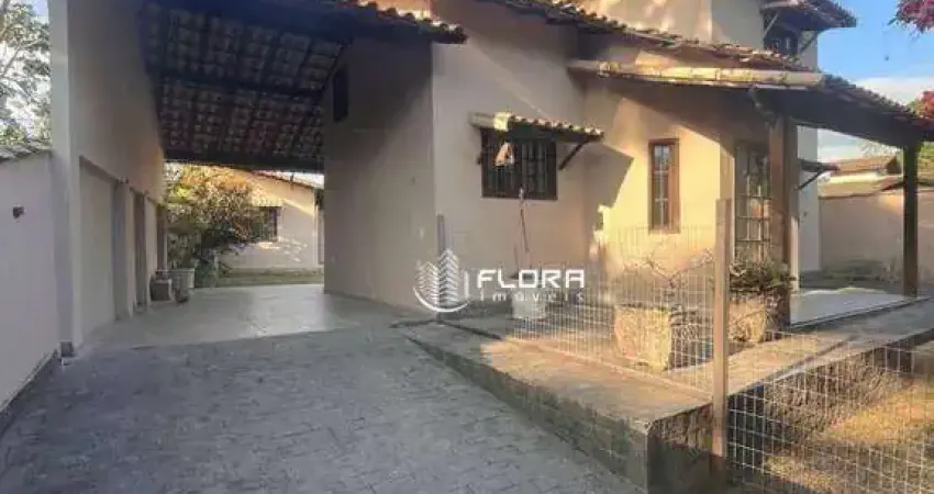 Casa com 5 dormitórios à venda, 195 m² por R$ 600.000 - Flamengo - Maricá/RJ