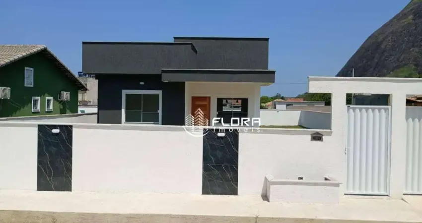 Casa com 2 quartos, sendo 1 Suíte, com Churrasqueira, com 72 m² , à venda por R$ 420.000 - Maricá/RJ