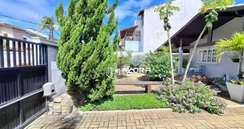 Casa com 3 dormitórios à venda, 130 m² por r$ 990.000 - itaipu - niterói/rj