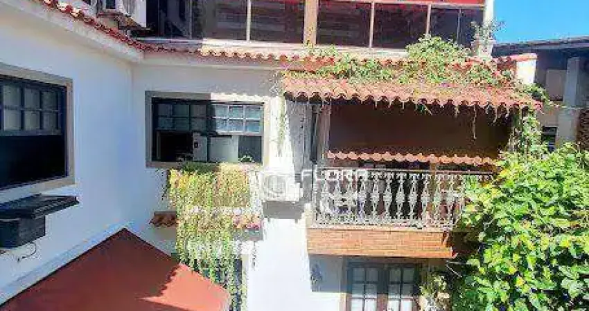 Casa com 6 dormitórios à venda, 225 m² - santa rosa - niterói/rj