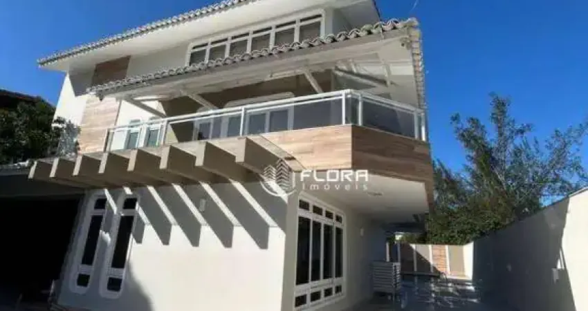 Casa com 7 dormitórios à venda, 456 m² por R$ 4.500.000,00 - Camboinhas - Niterói/RJ