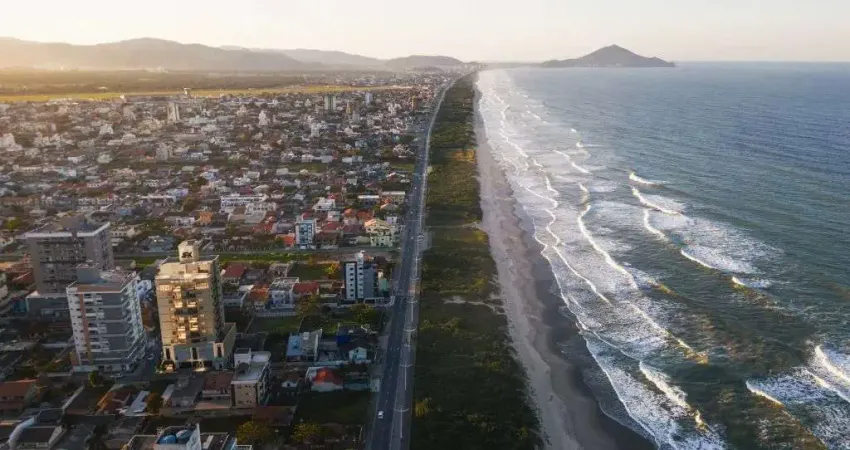 Apartamento com 3 dormitórios à venda, 175 m² por R$ 2.378.500,00 - Centro - Navegantes/SC