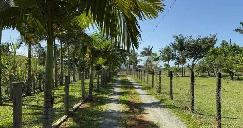 Chácara / sítio com 2 quartos à venda no Centro, Balneário Piçarras 