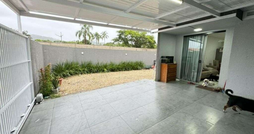 Casa com 2 dormitórios à venda, 53 m² por R$ 590.000,00 - Gravatá - Navegantes/SC