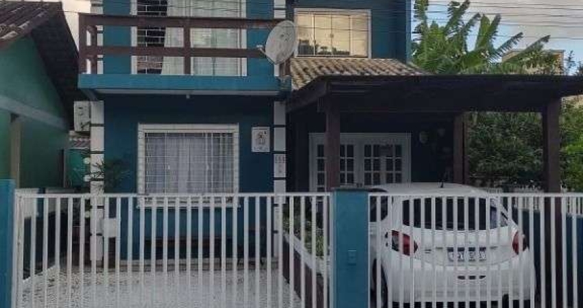 Casa com 3 dormitórios à venda, 92 m² por R$ 850.000,00 - Armação - Penha/SC