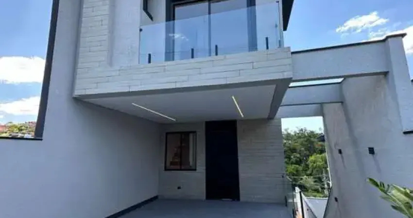 Casa à venda na Rua Jacuí, 001, Villas do Jaguari, Santana de Parnaíba