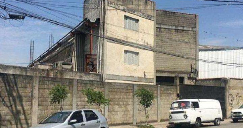 Barracão / Galpão / Depósito à venda na Avenida Santos Dumont, Cumbica, Guarulhos