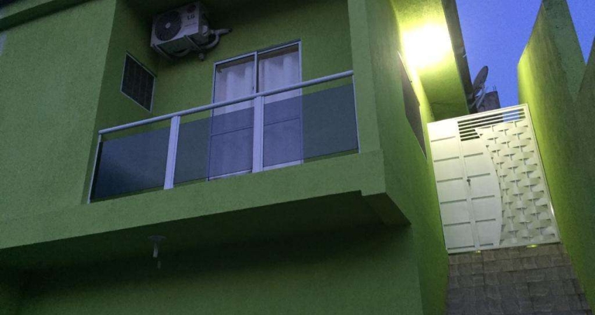 Casa para Venda em Santana de Parnaíba, Cidade São Pedro - Gleba A, 2 dormitórios, 2 suítes, 3 banheiros, 2 vagas
