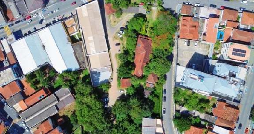 Área para Venda em Santana de Parnaíba, Centro
