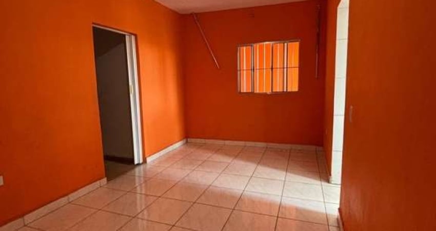 Casa para Locação em Santana de Parnaíba, Parque dos Eucaliptos (Fazendinha), 1 dormitório, 1 banheiro