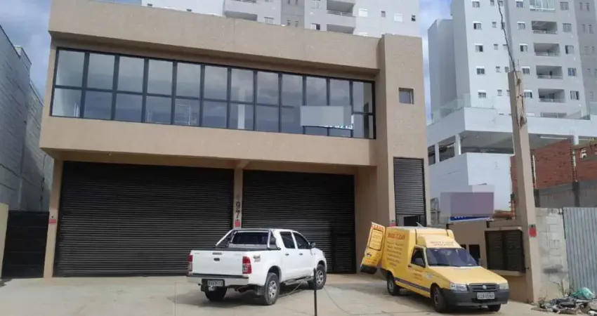 Salão Comercial para Locação em Cajamar, Portais (Polvilho), 2 banheiros, 2 vagas