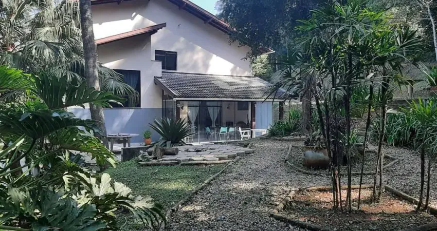 Casa em condomínio para locação em cajamar, alpes dos araçás (jordanésia), 4 dormitórios, 1 suíte, 4 banheiros, 8 vagas