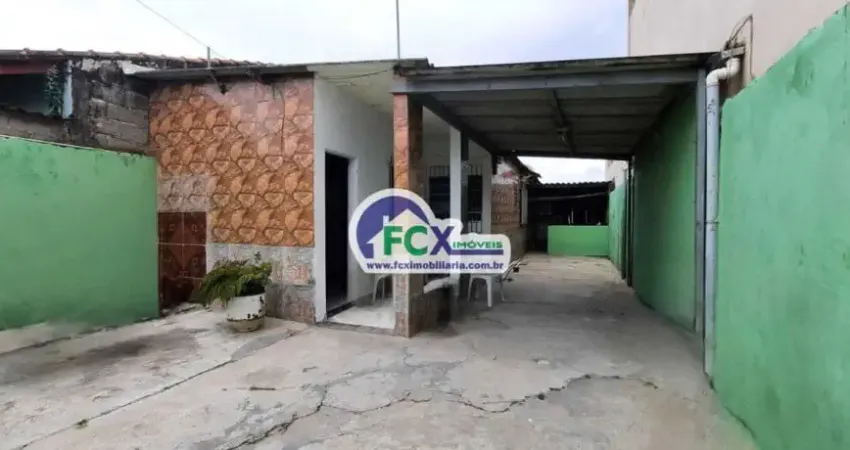 Casa para Venda no bairro Umuarama, localizado na cidade de Itanhaém / SP.
