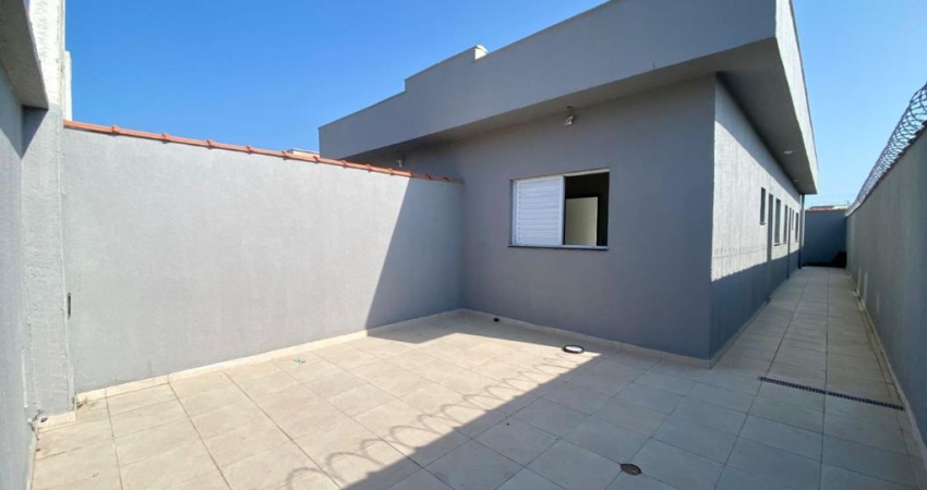 Casa para Venda no bairro Umuarama, localizado na cidade de Itanhaém / SP