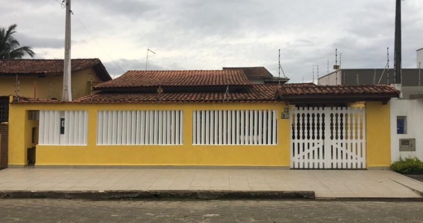 Casa no bairro Jardim Regina em Itanhaém
