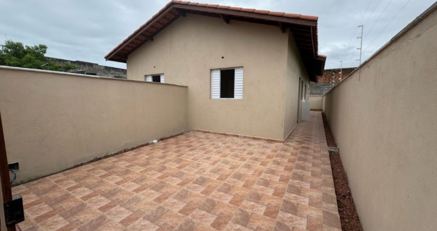 Casa para Venda no bairro Bopiranga, localizado na cidade de Itanhaém / SP