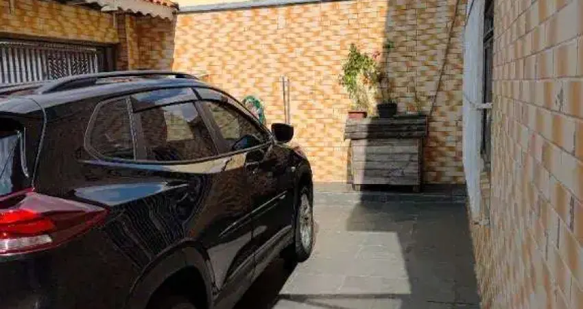 Sobrado a venda 3 dormitórios sendo 1 suíte, 5 vagas de garagem R$ 660.000,00