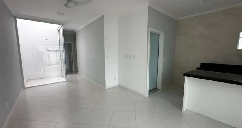 Apartamento para Venda em Cabo Frio, VILA DO PERO, 3 dormitórios, 1 suíte, 2 banheiros, 2 vagas