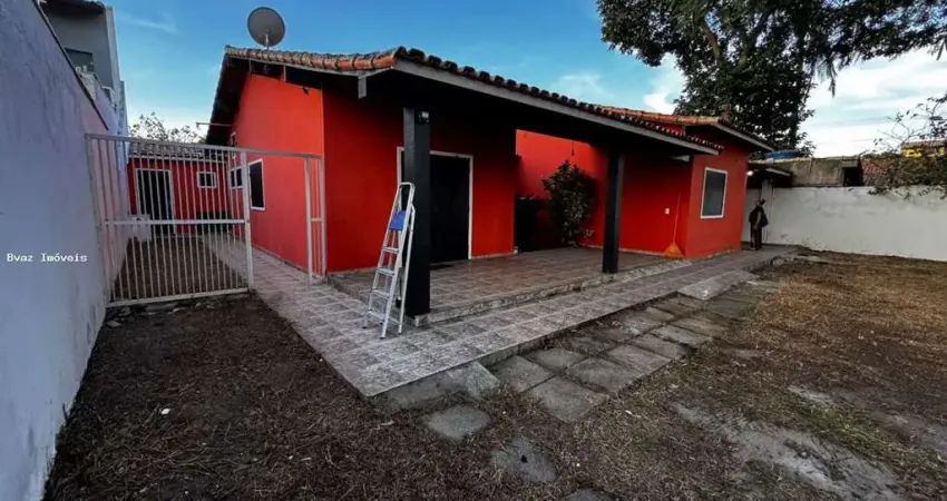Casa para Venda em Cabo Frio, Palmeiras, 3 dormitórios, 2 suítes, 4 banheiros, 4 vagas