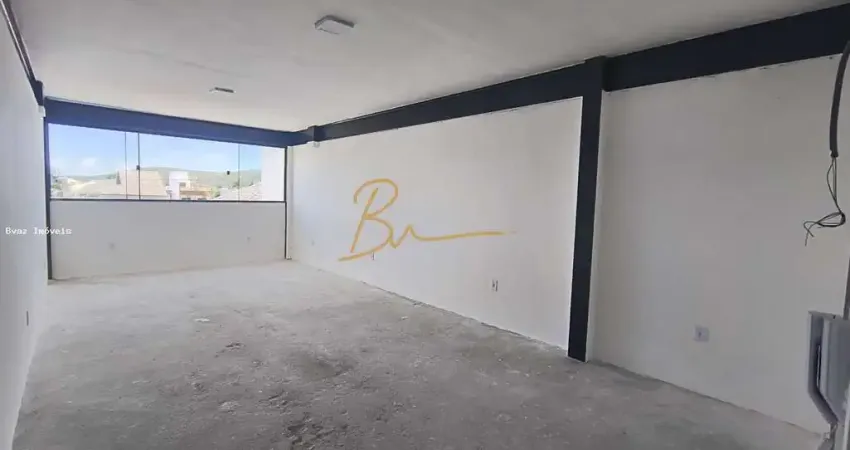 Sala comercial para locação em cabo frio, novo portinho, 1 banheiro