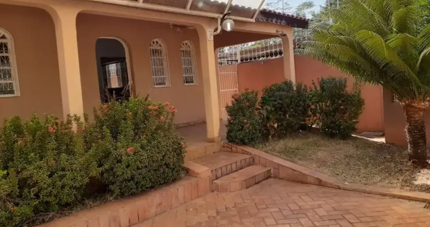 Casa com 4 quartos à venda na Padre João Ribeiro (Lot Jd Independência), 1, Cidade Alta, Cuiabá