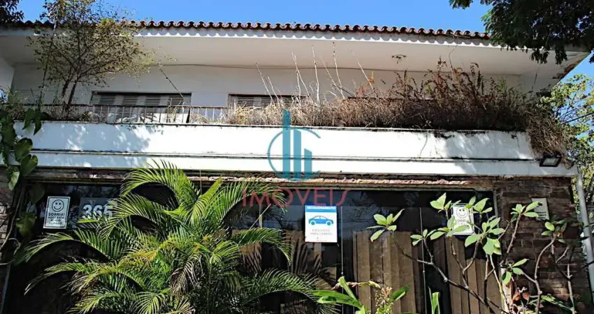 Casa &#224; Venda com 4 Quartos 4 Salas 5 Vagas no Pacaembu - SP, próximo ao estádio e ao Metrô Clínicas
