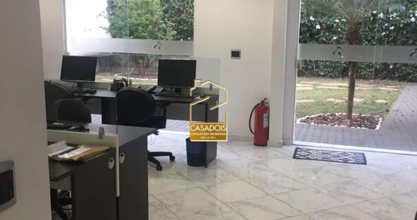 Casa Comercial para Locação com 5 Quartos e 7 Vagas no Pacaembu - SP, próximo ao Hospital Samaritano e Praça Charles Miller