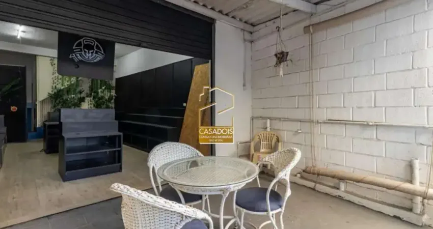 Casa comercial para alugar na Rua Coriolano, Vila Romano, São Paulo