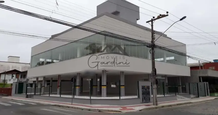Sala comercial com 4 salas à venda na Rua Odílio Garcia, 100, Cordeiros, Itajaí