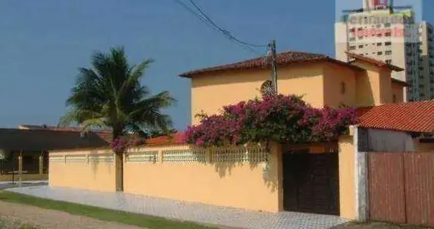 Sobrado isolado com piscina pertinho do mar 5 dormitórios à venda, 350 m² por R$ 1.500.000 - Balneário Flórida - Praia Grande/SP