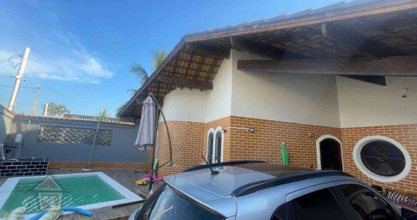 Casa térrea isolada mobiliada com piscina perto da pria à venda por R$870.000 Balneário Flórida Praia Grande/SP.
