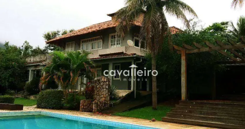 Casa com 5 quartos, sendo 4 suítes, com 285 m², à venda por R$ 1.490.000 - Condado de Maricá - Maricá/RJ