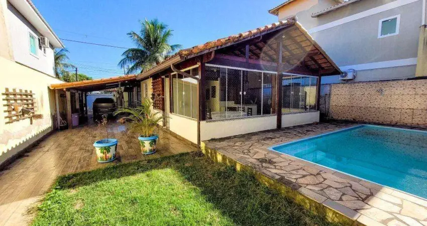 Casa com 3 quartos, piscina e churrasqueira pertinho do centro à venda, 160 m² por R$ 500.000 - Centro - Maricá/RJ