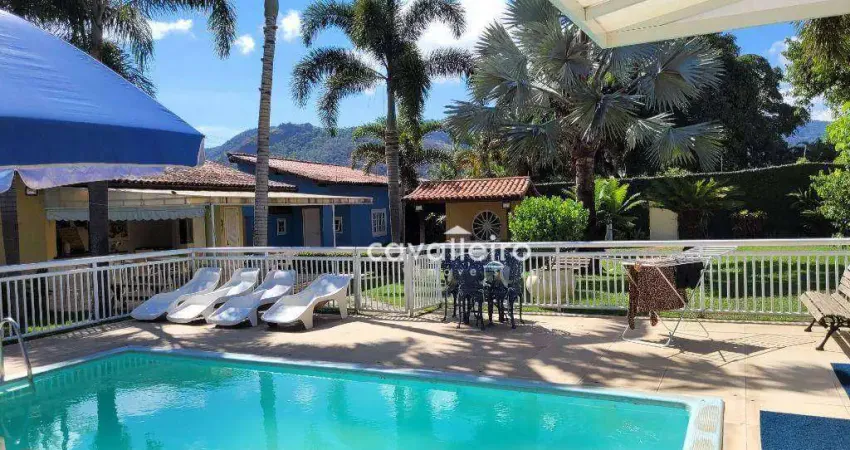 Casa com 3 dormitórios à venda, 280 m² por R$ 2.000.000,00 - São José de Imbassai - Maricá/RJ