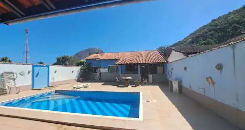 Casa com 4 dormitórios à venda, 250 m² por R$ 800.000,00 - Recanto de Itaipuaçu - Maricá/RJ