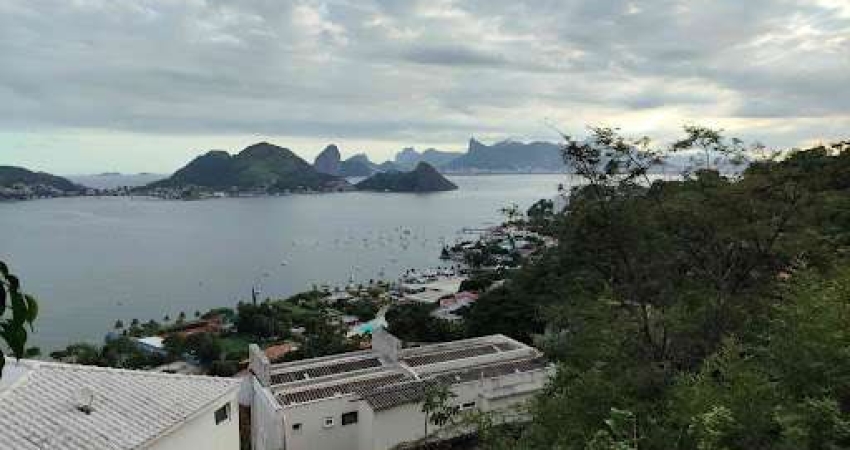 Casa com 5 dormitórios à venda, 405 m² por R$ 2.500.000,00 - São Francisco - Niterói/RJ