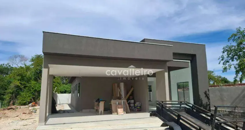 Casa de alto padrão em condomínio próximo ao centro de Maricá