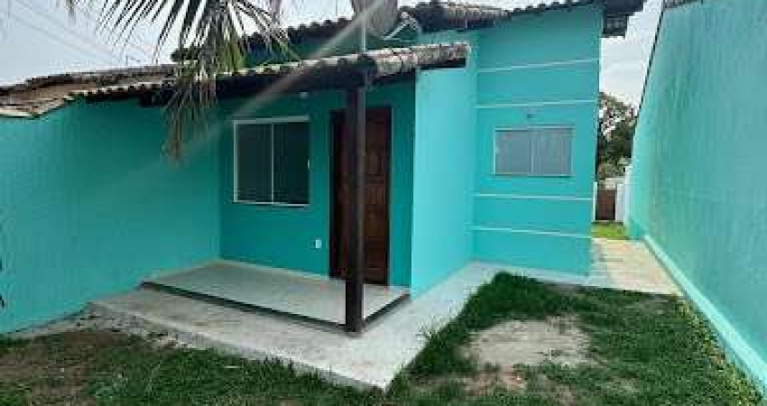 Casa com 2 dormitórios à venda, 64 m² por R$ 268.000,00 - Ubatiba - Maricá/RJ