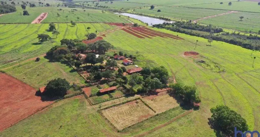 FAZENDA DUPLA APTIDÃO COM 98 ALQUEIRES PAULISTAS EM INDIAPORÃ - SP